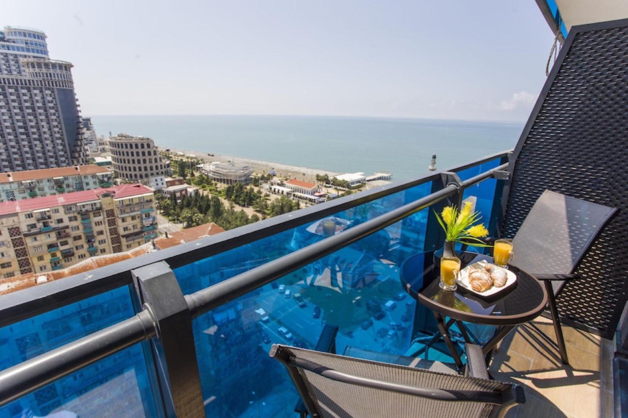 Sea View Orbi City Aparthotel Μπατούμι Εξωτερικό φωτογραφία